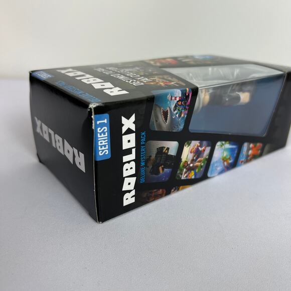 ROBLOX Deluxe Mystery Pack Series 1 Destined To Fail Tax Collector - SEALED - Picture 9 of 10